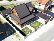 Prodaja, kuća, 122m², Centar, Kolašin - image 1