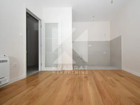 Rent, two bedroom apartment, 68m², Central Point, Podgorica - image 9