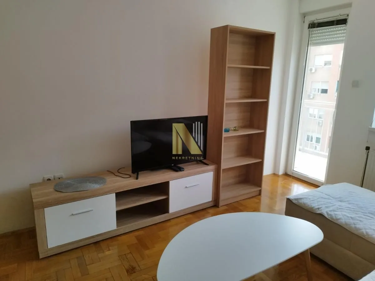 Izdavanje, jednosoban stan, 44m², Nova Detelinara, Novi Sad Sve Podlokacije