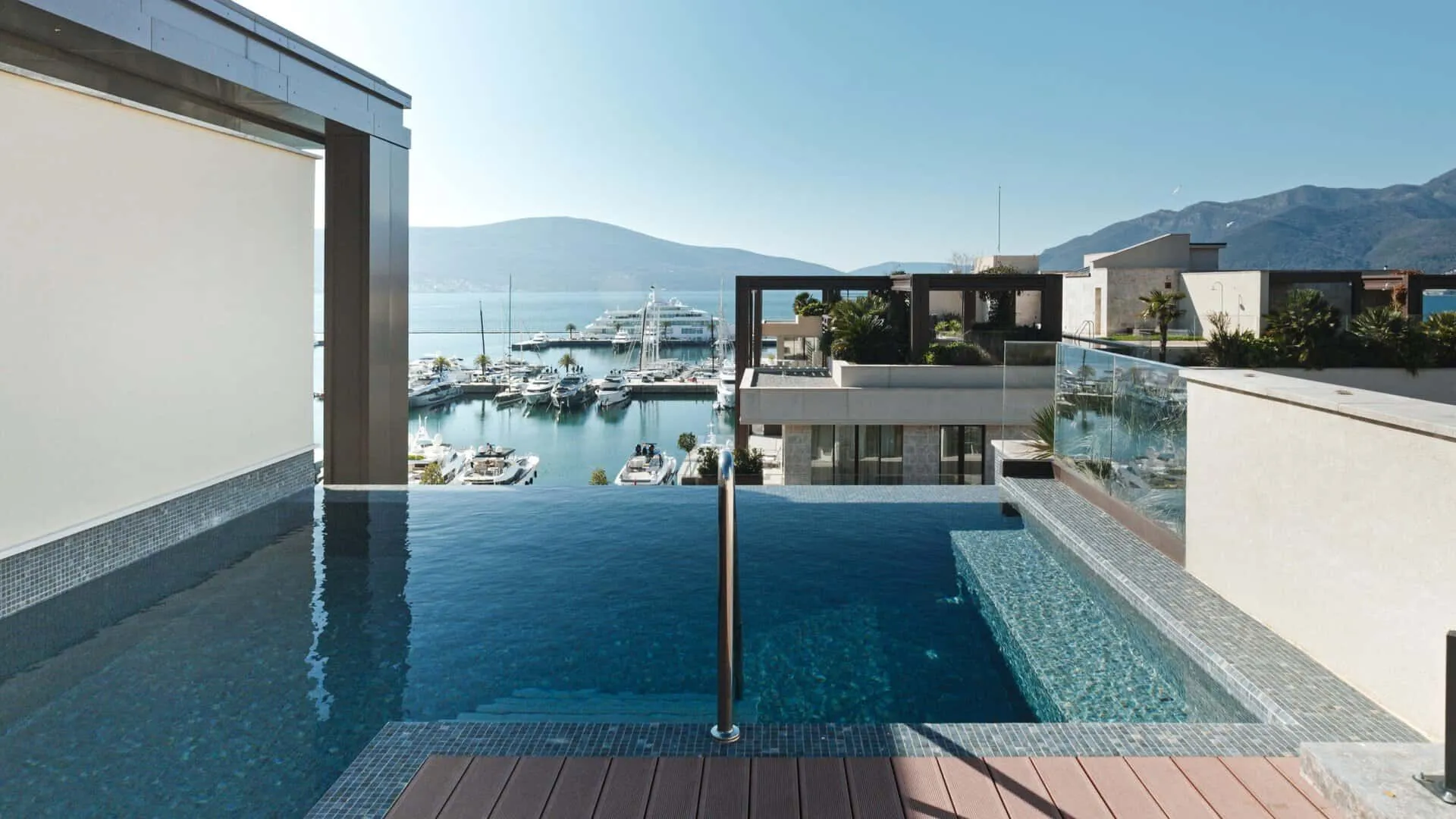 Prodaja, četvorosoban stan, 437m², Porto Montenegro, Tivat
