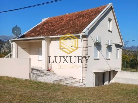 Sale, house, 81m², Bioče, Podgorica - image 1