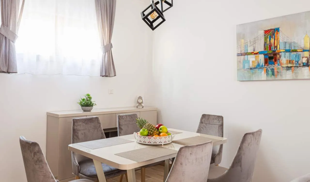 Prodaja, jednosoban stan, 87m², Pržno, Budva