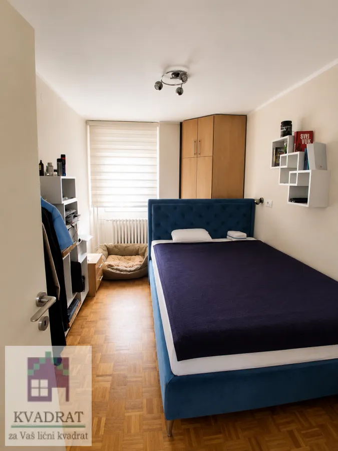 Prodaja, trosoban stan, 80m², Novo naselje, Novi Sad