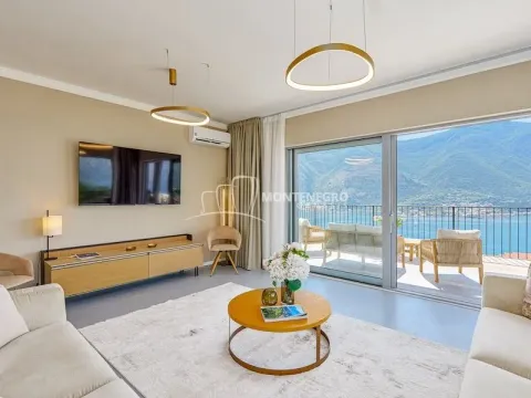 Sale, three bedroom apartment, 158m², Dobrota, Kotor - image 9