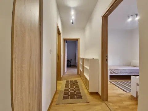 Rent, two bedroom apartment, 64m², Budva, Crna Gora - image 9