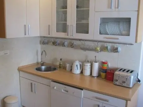 Izdavanje, trosoban stan, 90m², Savski Venac, Beograd - image 6