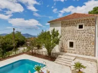 Rent, house, 150m², Kavač, Kotor - image 13