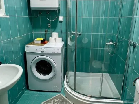 Rent, two bedroom apartment, 65m², Bijeli Do, Budva - image 10