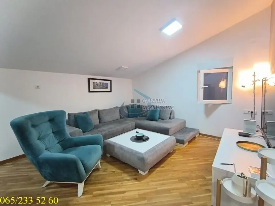 Rent, two bedroom apartment, 54m², Lekino Brdo, Voždovac Sve Podlokacije