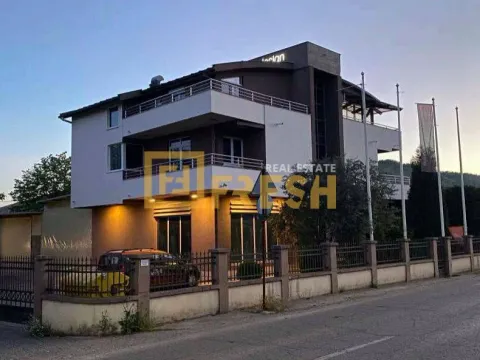 Prodaja, kuća, 525m², Tološi, Podgorica