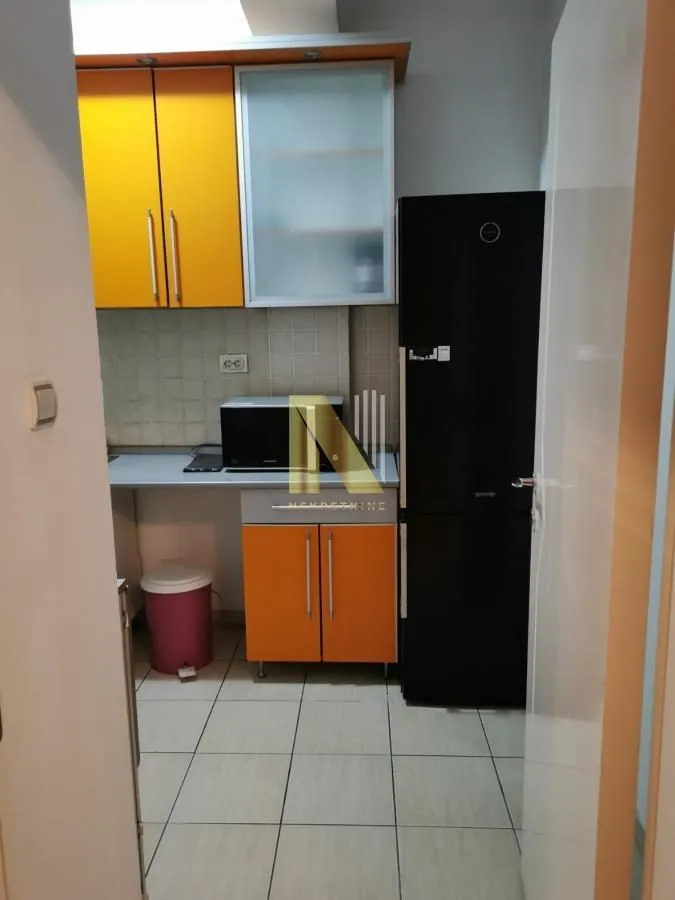 Izdavanje, dvosoban stan, 57m², Bulevar Oslobodjenja, Novi Sad Sve Podlokacije