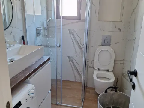 Izdavanje, jednosoban stan, 36m², Dalmatinska ulica, Podgorica - image 10