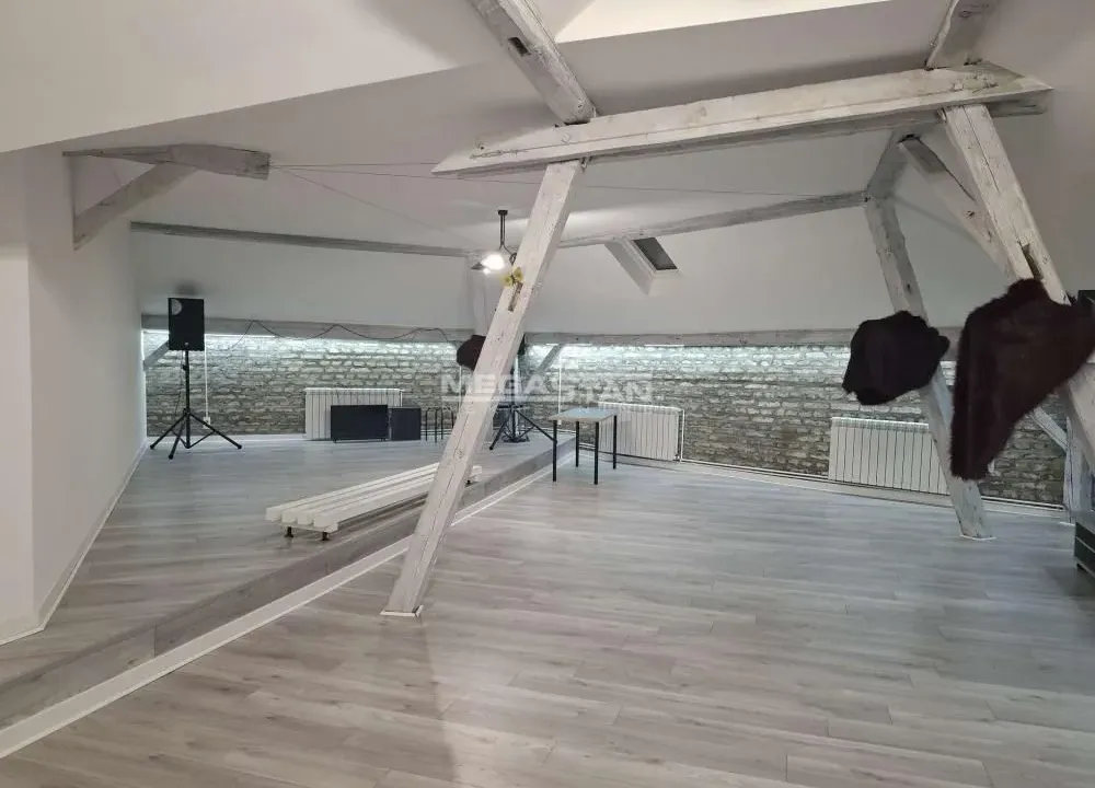Prodaja, četvorosoban stan, 127m², Stari Grad, Beograd