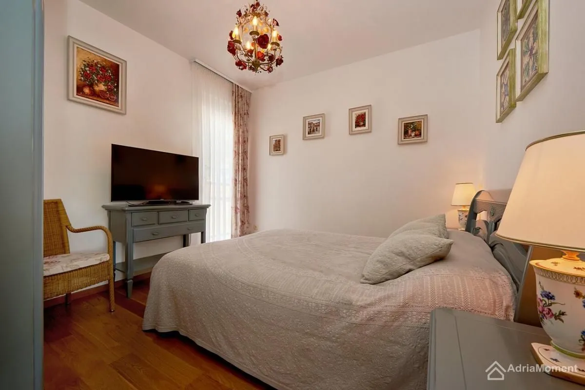 Sale, three bedroom apartment, 150m², Bečići, Budva