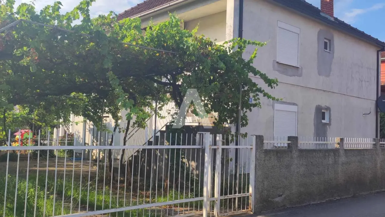 Sale, house, 107m², Podgorica, Crna Gora