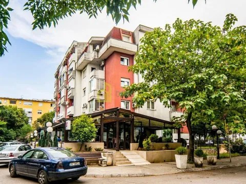 Rent, two bedroom apartment, 60m², Preko Morače, Podgorica - image 1