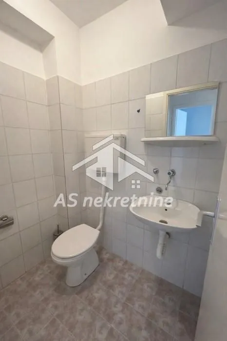 Rent, three bedroom apartment, 80m², Voždovac Sve Podlokacije, Beograd