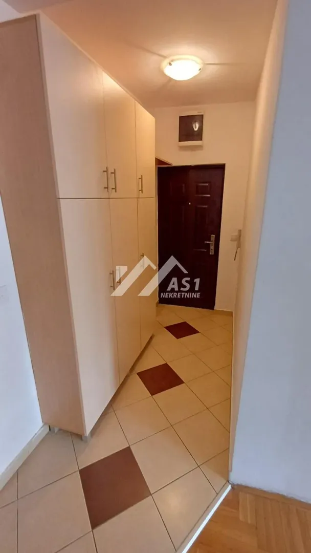 Rent, two bedroom apartment, 46m², Bulevar Oslobodjenja, Novi Sad Sve Podlokacije