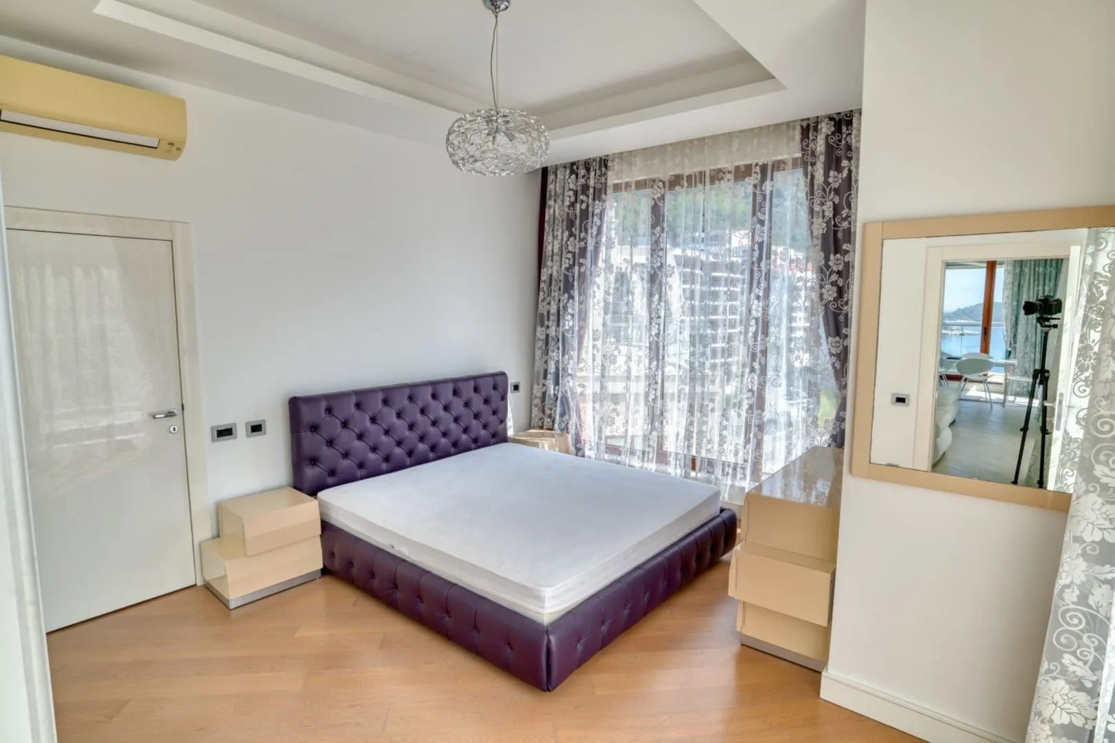 Sale, four bedroom apartment, 199m², Bečići, Budva