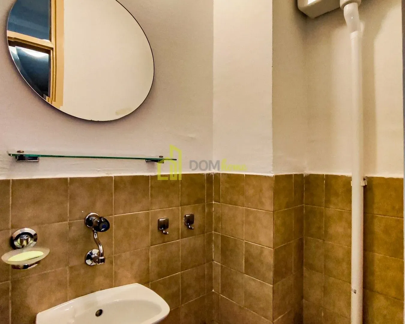 Izdavanje, četvorosoban stan, 95m², Blok 6, Podgorica