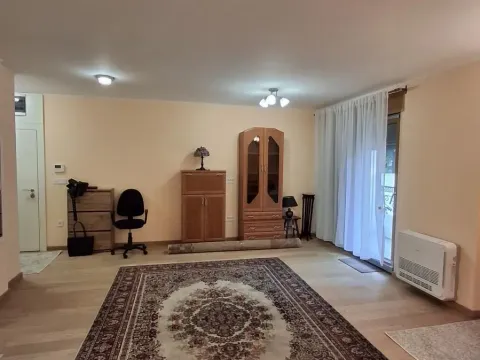 Rent, three bedroom apartment, 75m², Autokomanda, Voždovac Sve Podlokacije - image 7