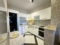 Izdavanje, dvosoban stan, 90m², Preko Morače, Podgorica - image 5