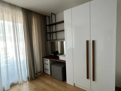 Rent, one bedroom apartment, 56m², Budva, Crna Gora - image 5