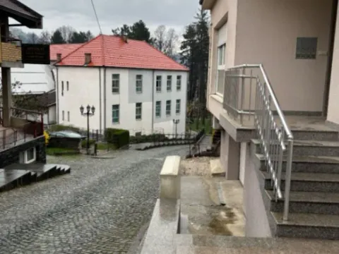 Rent, office space, 22m², Centar, Bijelo Polje - image 3