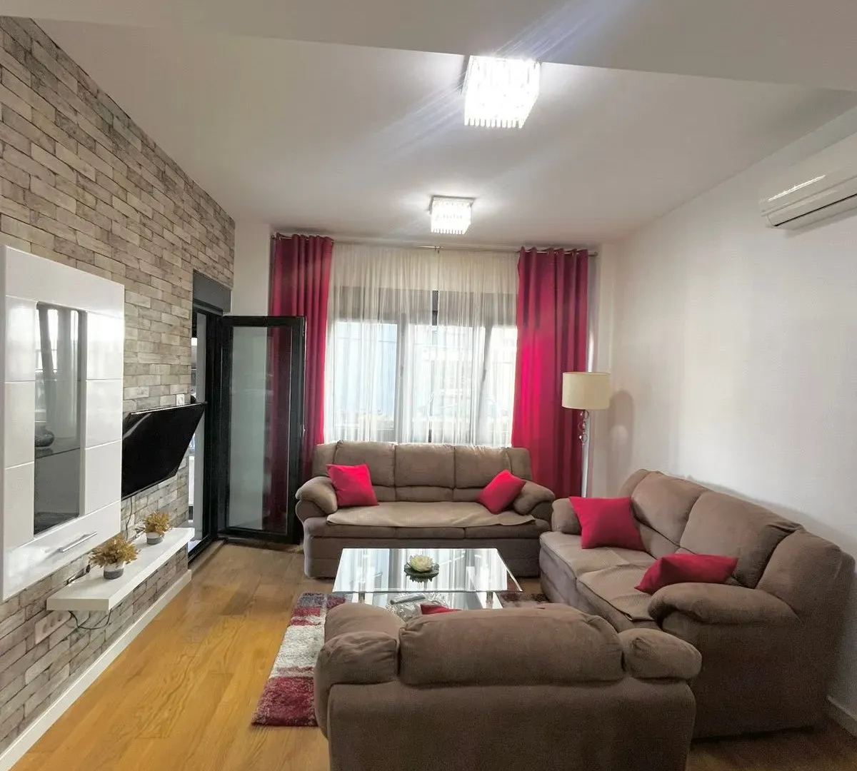 Rent, two bedroom apartment, 78m², Centar, Podgorica