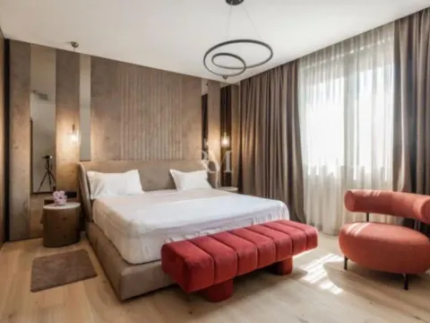 Izdavanje, jednosoban stan, 80m², Centar, Tivat - image 7