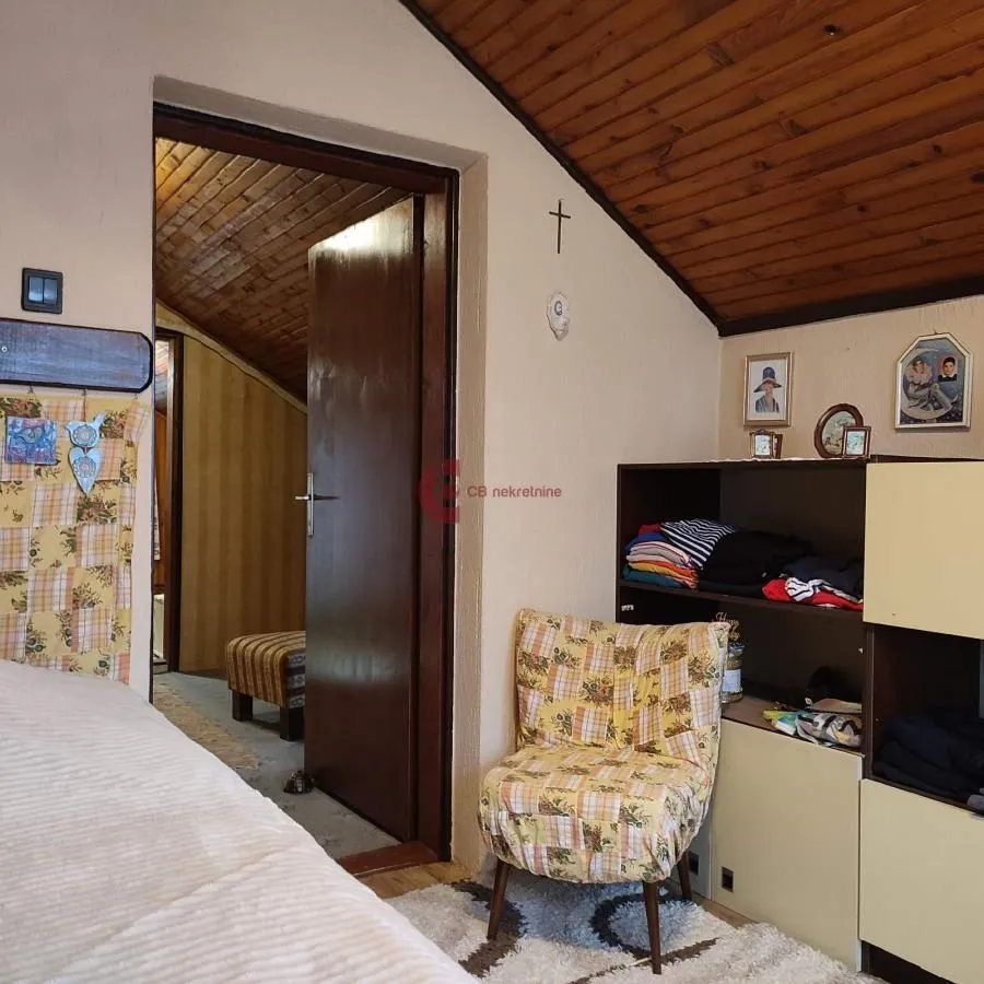 Prodaja, kuća, 210m², Novo Selo, Subotica