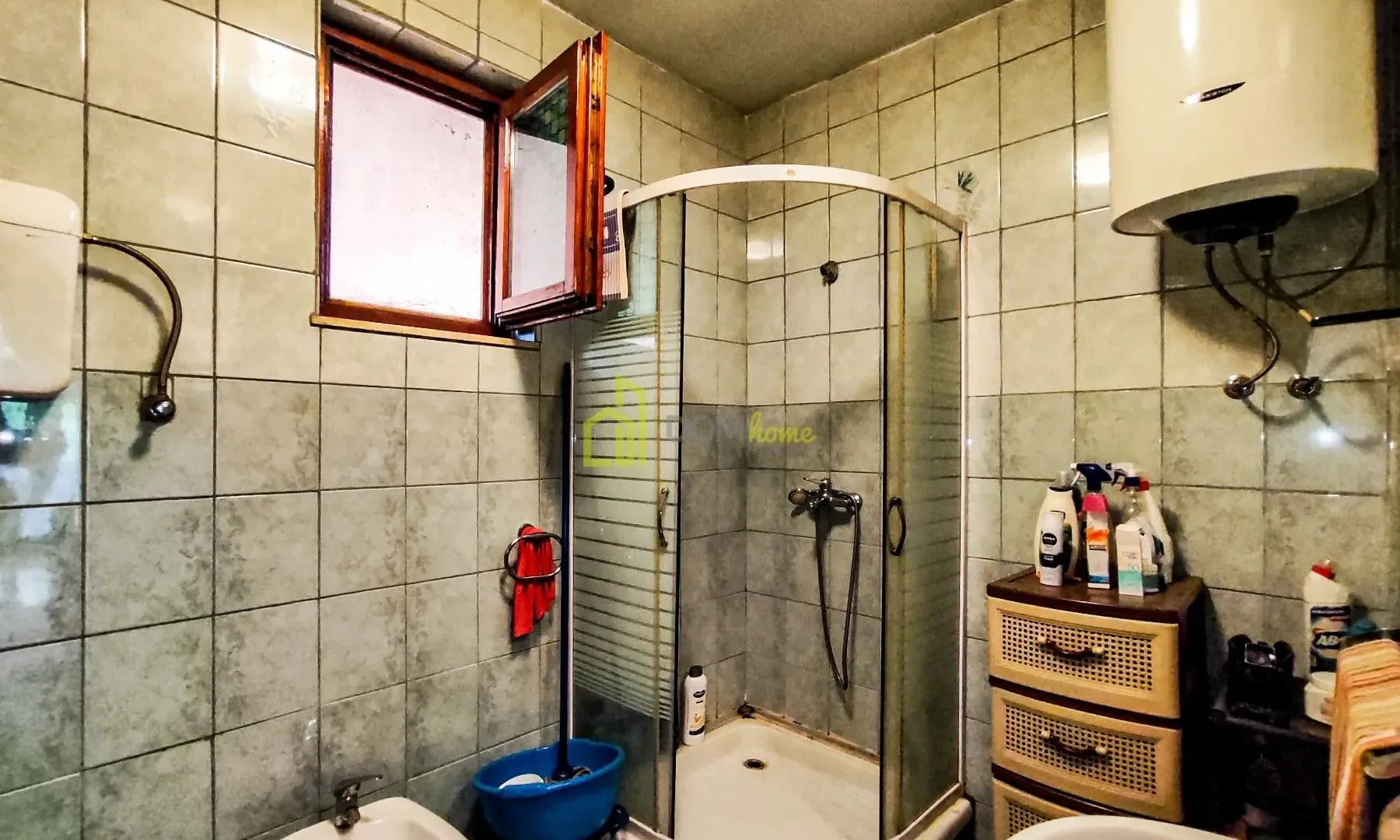 Prodaja, kuća, 260m², Velje Brdo, Podgorica