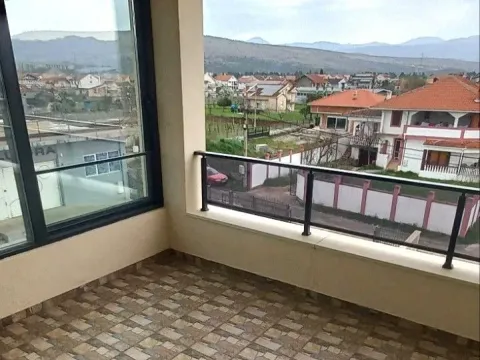 Rent, apartment, 180m², Gornja Gorica, Podgorica - image 4