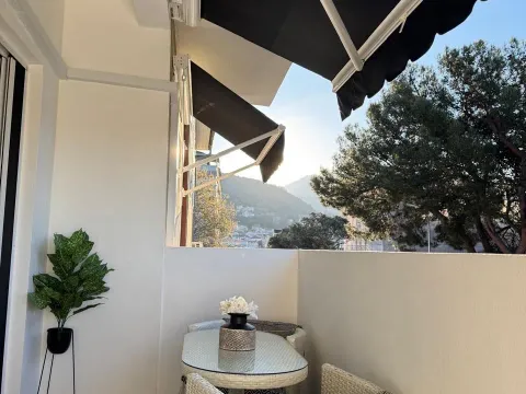 Rent, one bedroom apartment, 60m², Centar, Tivat - image 8