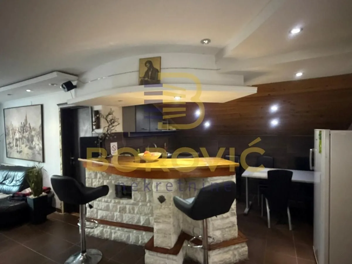 Rent, apartment, 115m², Kalenić Pijaca, Vračar Sve Podlokacije