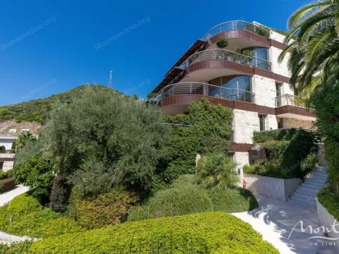 Sale, one bedroom apartment, 97m², Budva, Crna Gora - image 26