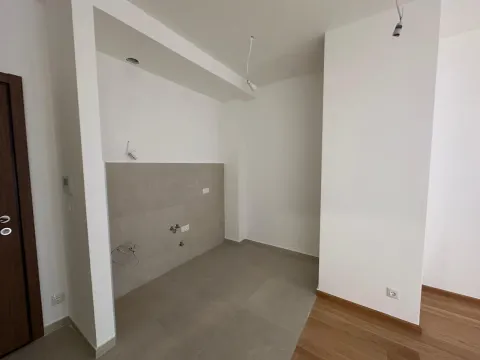Prodaja, jednosoban stan, 42m², Bečići, Budva - image 8
