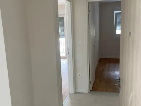 Rent, one bedroom apartment, 40m², Zabjelo, Podgorica - image 8