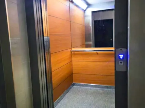 Izdavanje, trosoban stan, 123m², Vračar Sve Podlokacije, Beograd - image 27