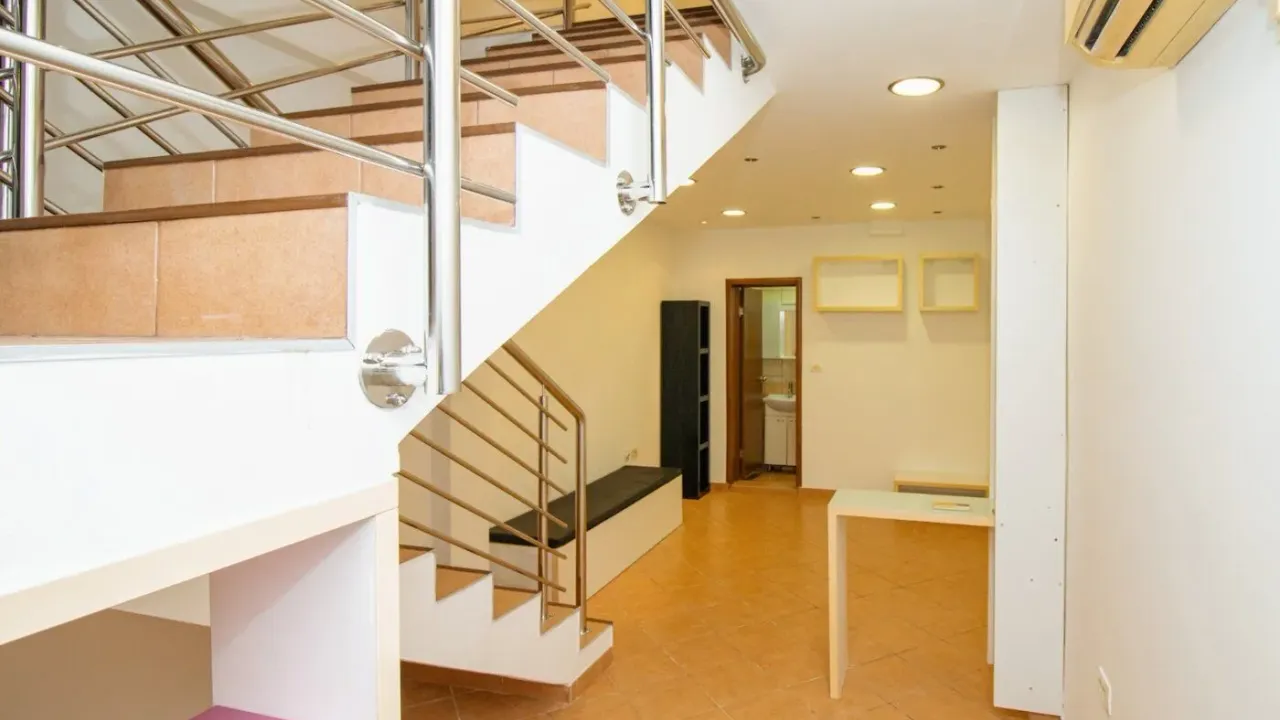 Rent, office space, 46m², Centar, Podgorica