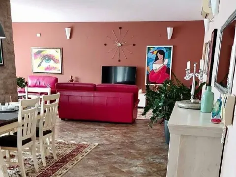 Sale, house, 495m², Bečići, Budva - image 4