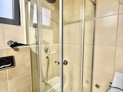 Rent, two bedroom apartment, 75m², Centar, Budva - image 10