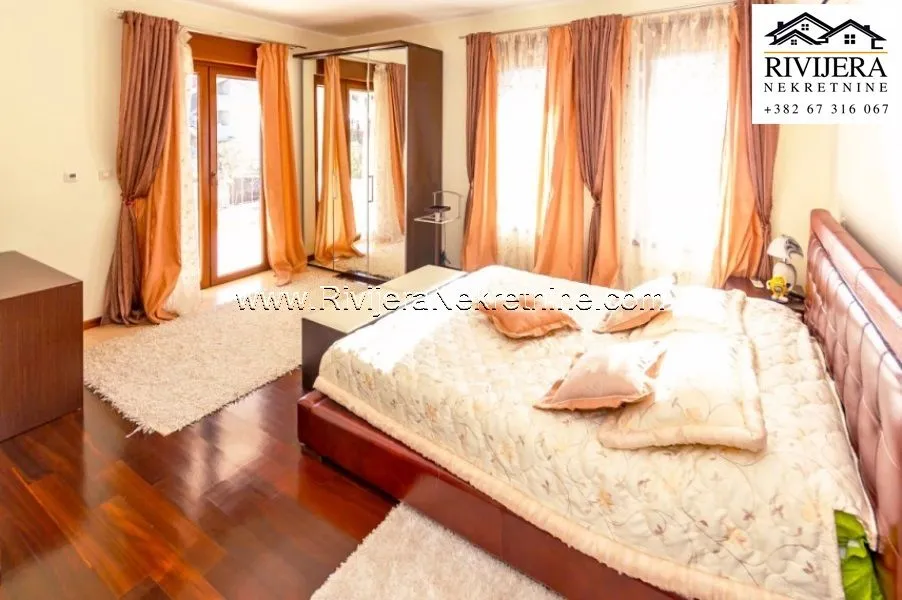 Prodaja, kuća, 330m², Đenovići, Herceg Novi