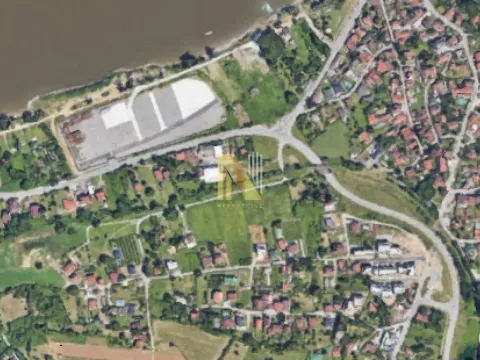 Zemljište in Sremska Kamenica