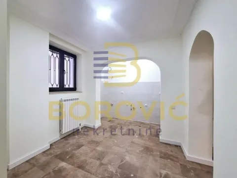 Rent, four bedroom apartment, 65m², Lekino Brdo, Voždovac Sve Podlokacije - image 6