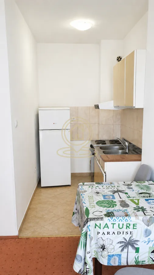 Izdavanje, jednosoban stan, 36m², Adamovićevo Naselje, Novi Sad Sve Podlokacije