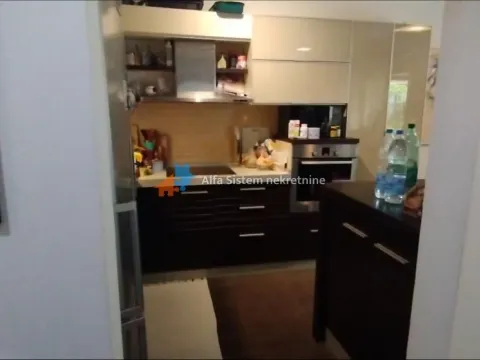 Izdavanje, trosoban stan, 95m², Savski Venac, Beograd - image 25