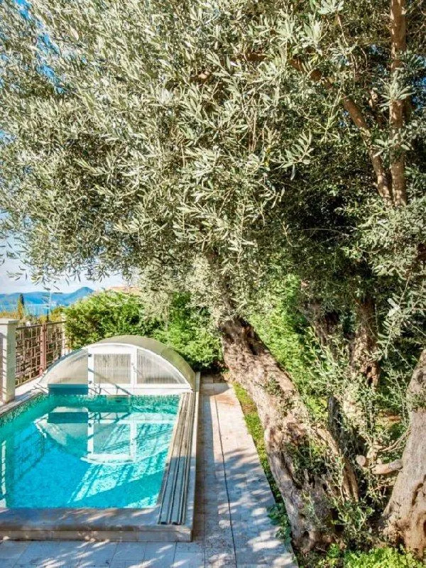 Rent, house, 250m², Reževići, Budva