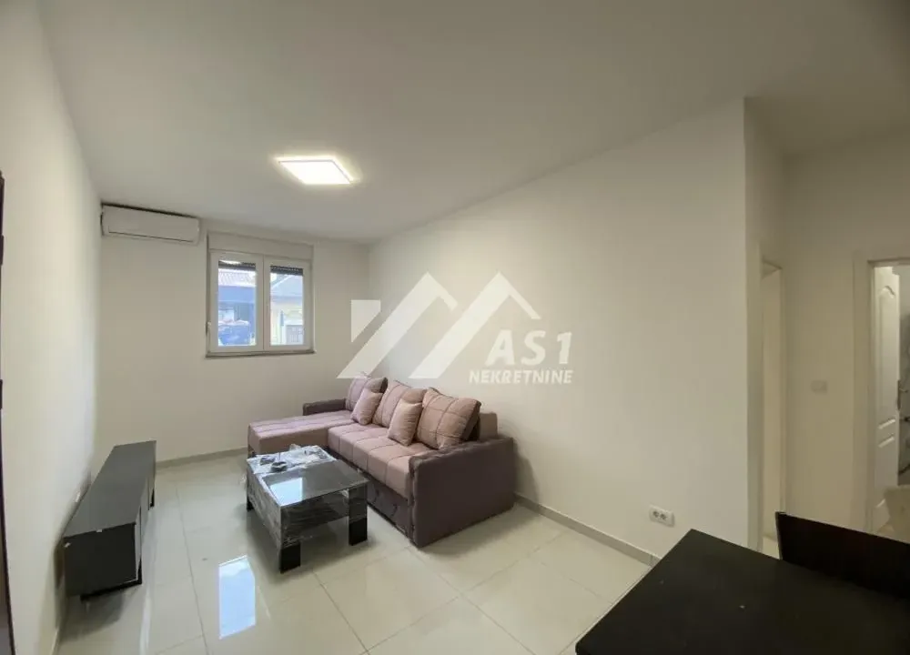 Izdavanje, dvosoban stan, 45m², Stari Majur, Petrovaradin