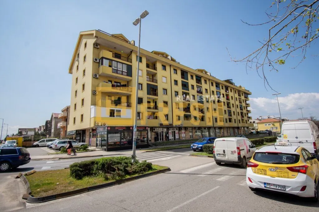 Izdavanje, jednosoban stan, 50m², Stari Aerodrom, Podgorica